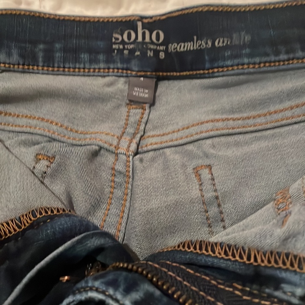 Jeans - Picture 2 of 2